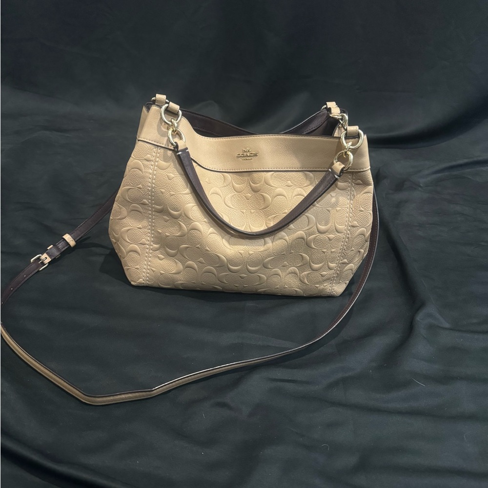 Coach purse - Picture 3 of 4